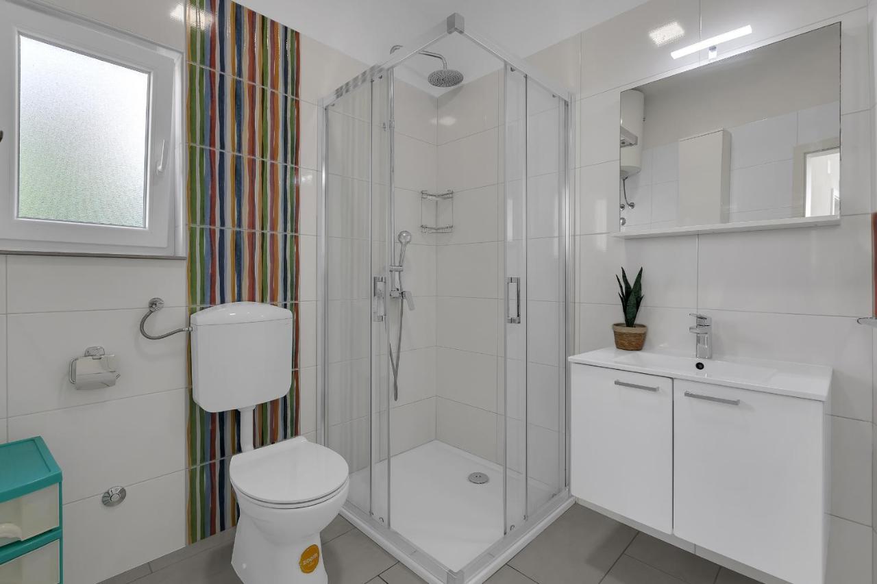Apartments By The Sea Podgora, Makarska - 2596 Kültér fotó