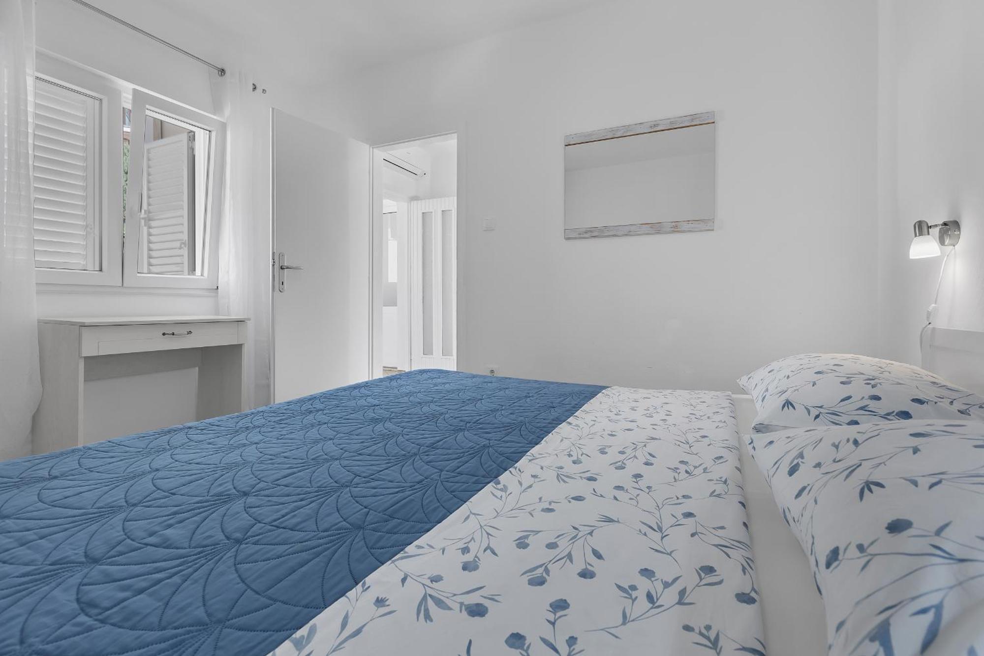 Apartments By The Sea Podgora, Makarska - 2596 Szoba fotó